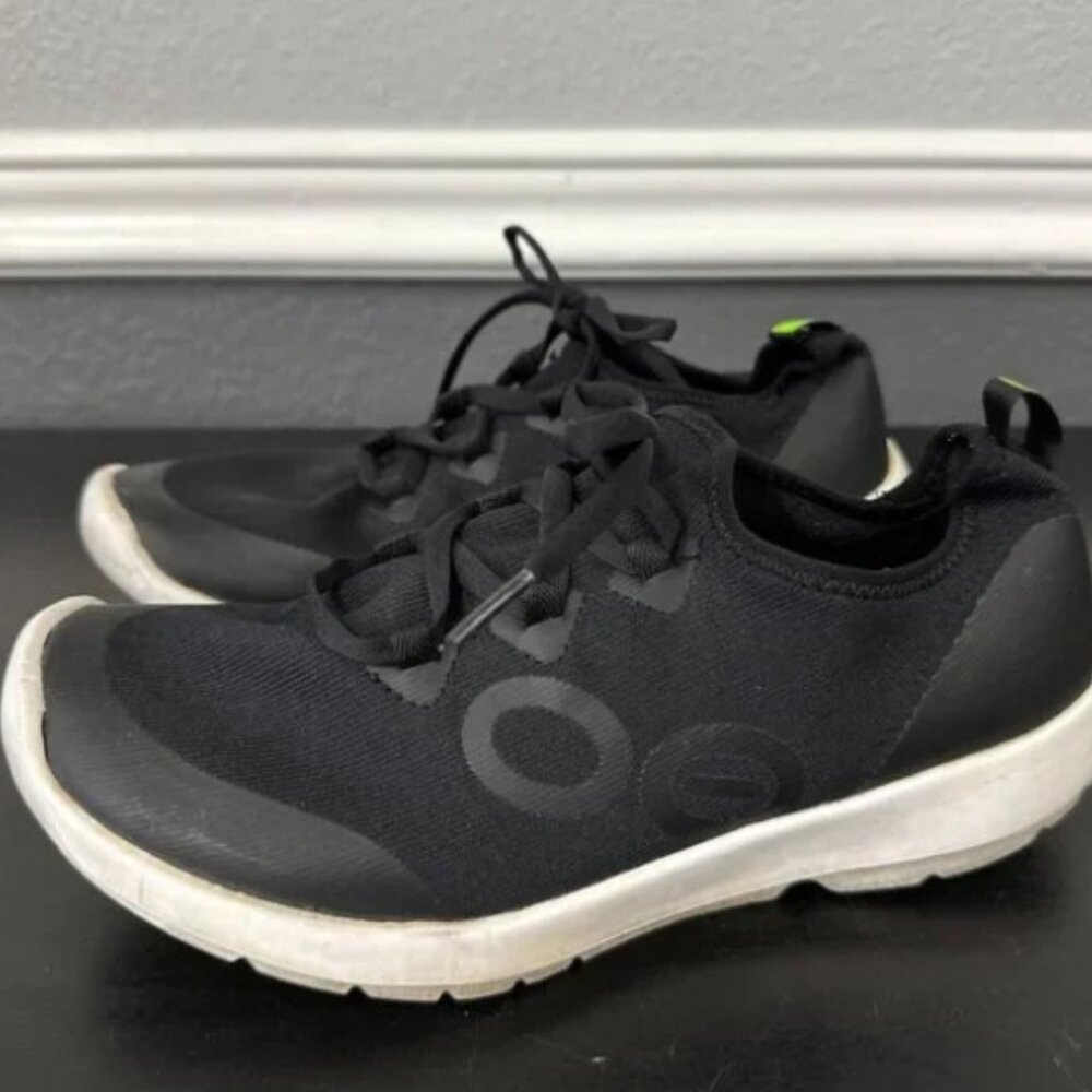 OOFOS Black Knit Lace-Up Sneakers with White Sole